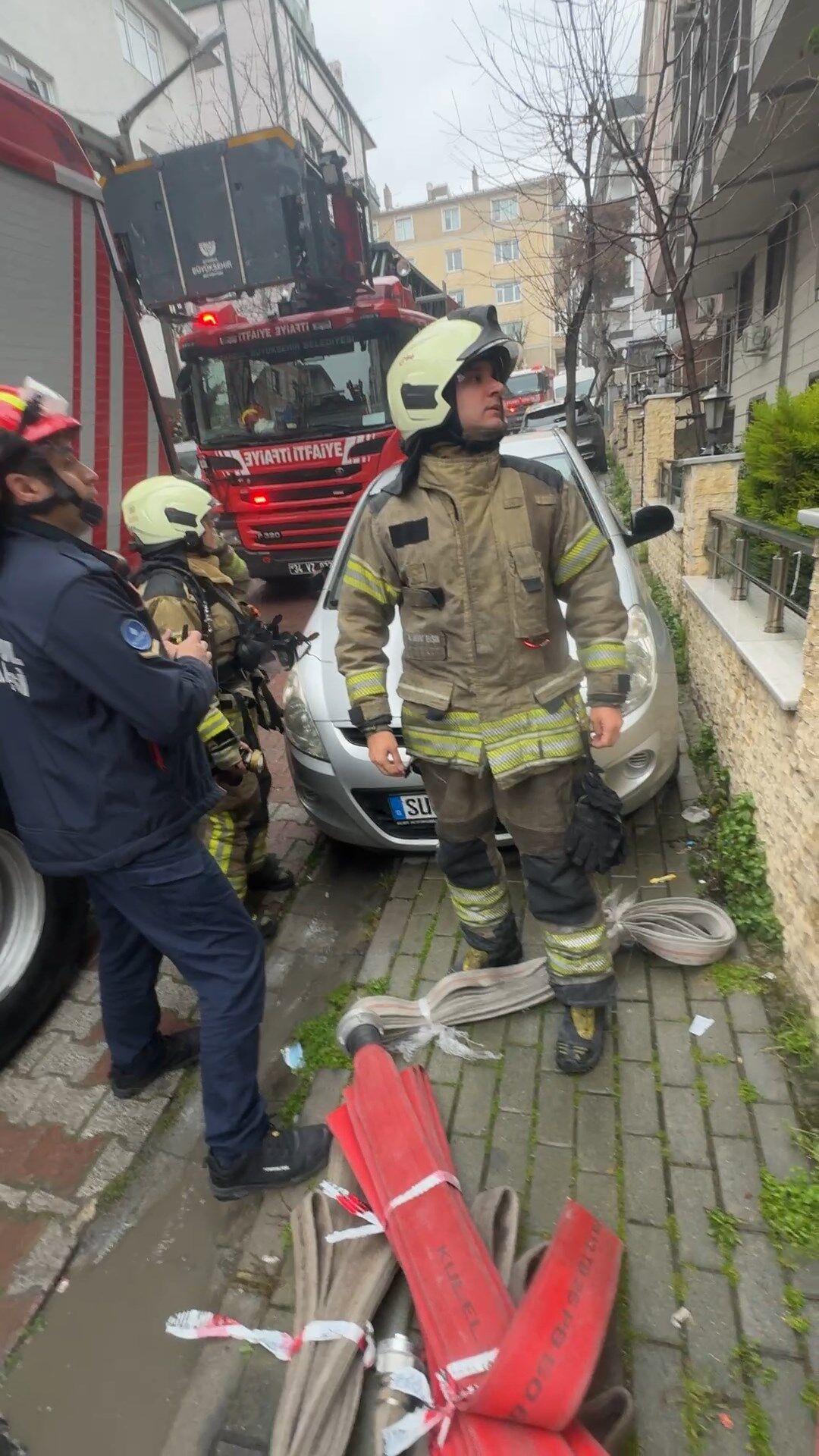 I S T A N B U L A V C I L A R D A B U L A S I K M A K I N E S I 1233086 366716